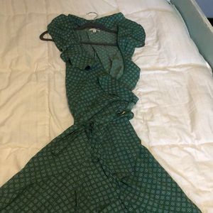 Max studio wrap dress